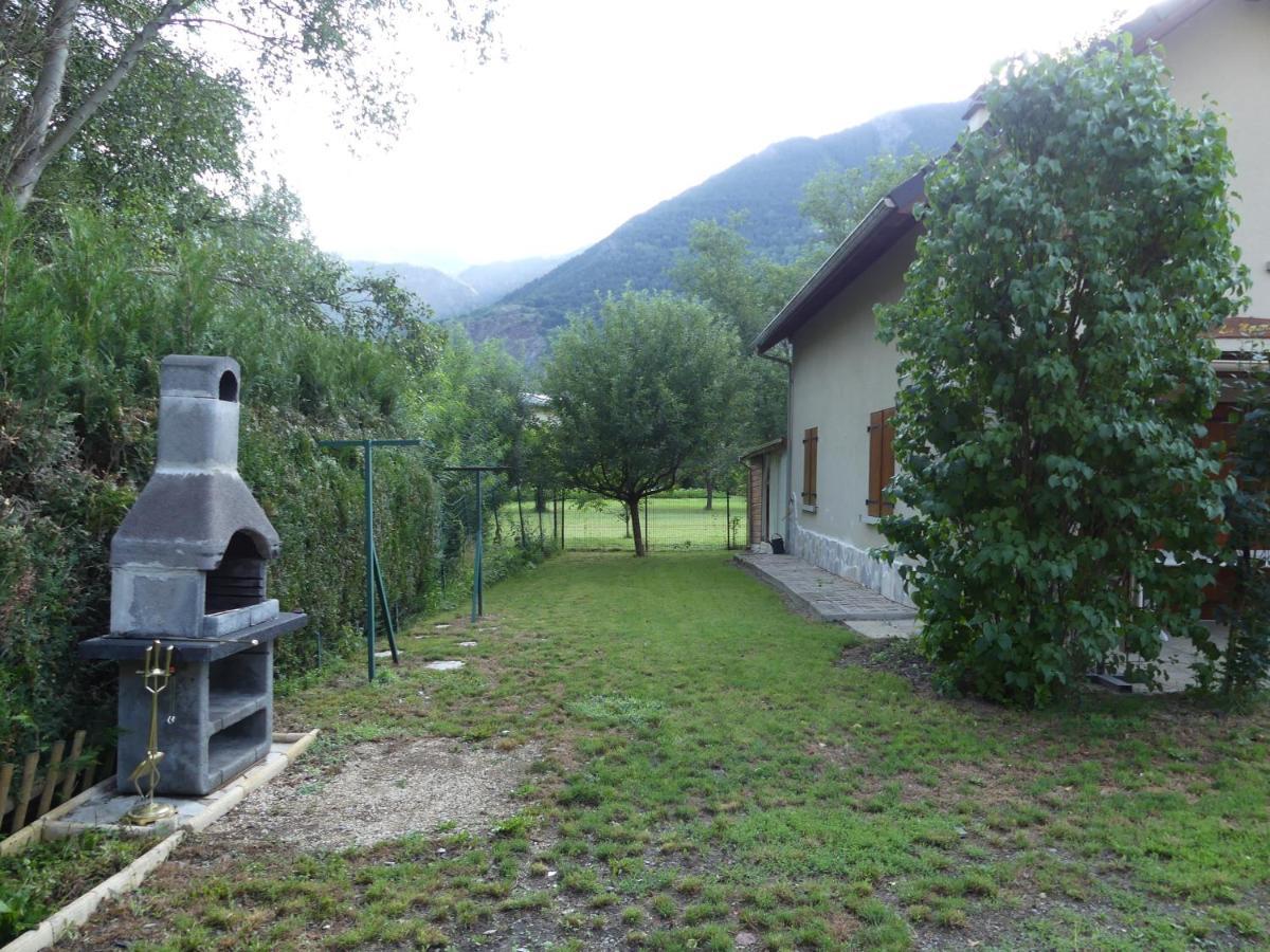 Chalet Les Myosotis Le Bourg-d'Oisans Exterior photo